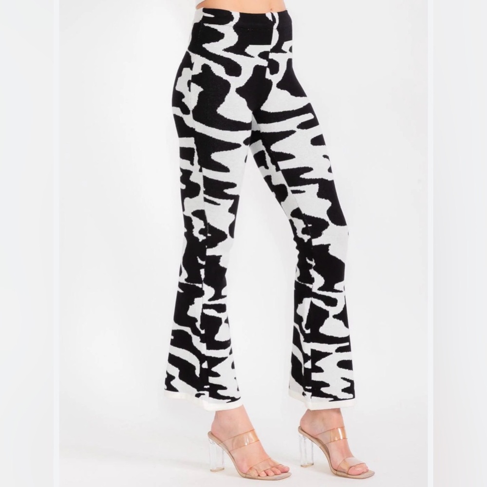 Baevely Cow Print Pants Size Small, Elastic Waist, Ankle Flare Pants Black White - Picture 2 of 11